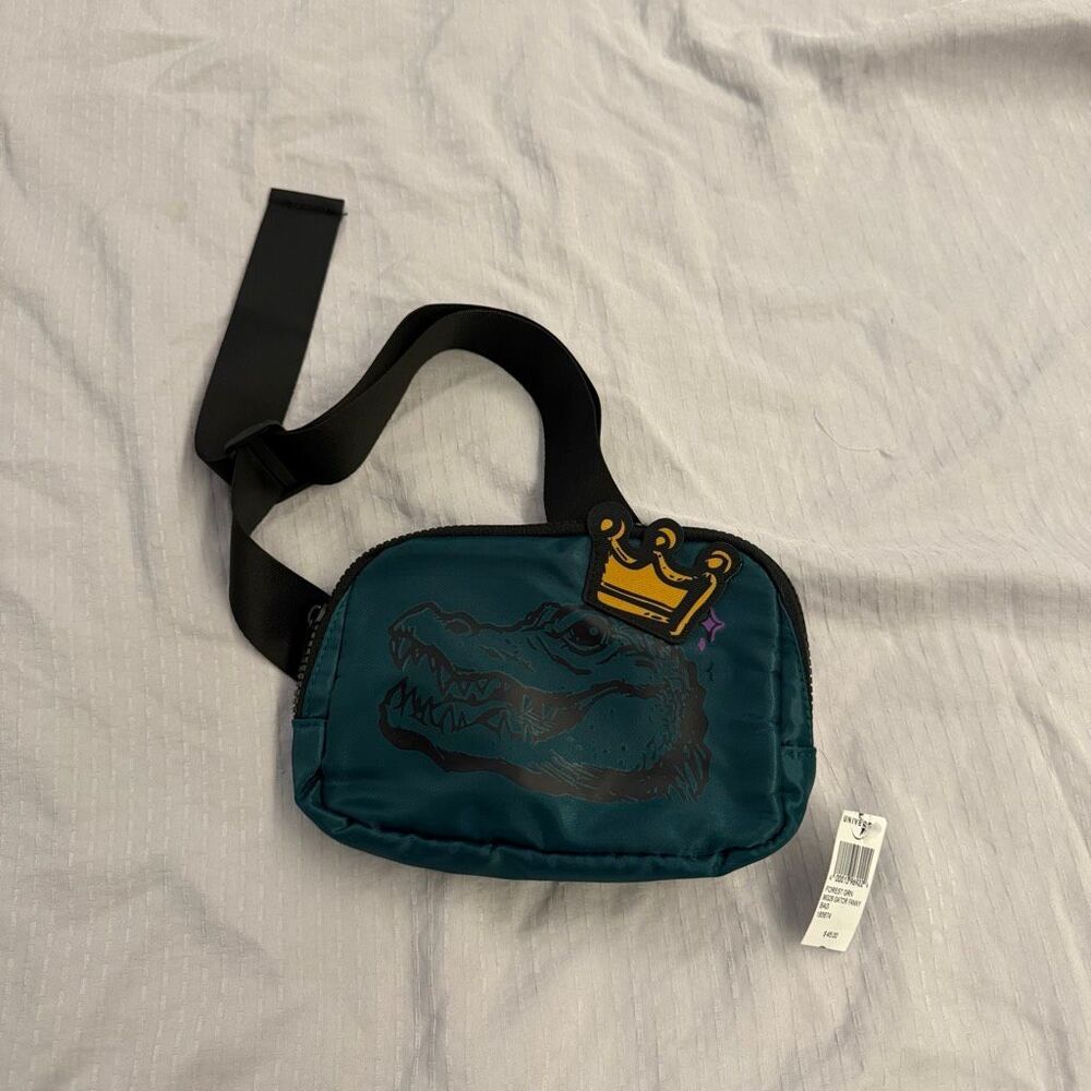 Universal Studios Mardi Gras 2026 King Gator Fanny Pack New
